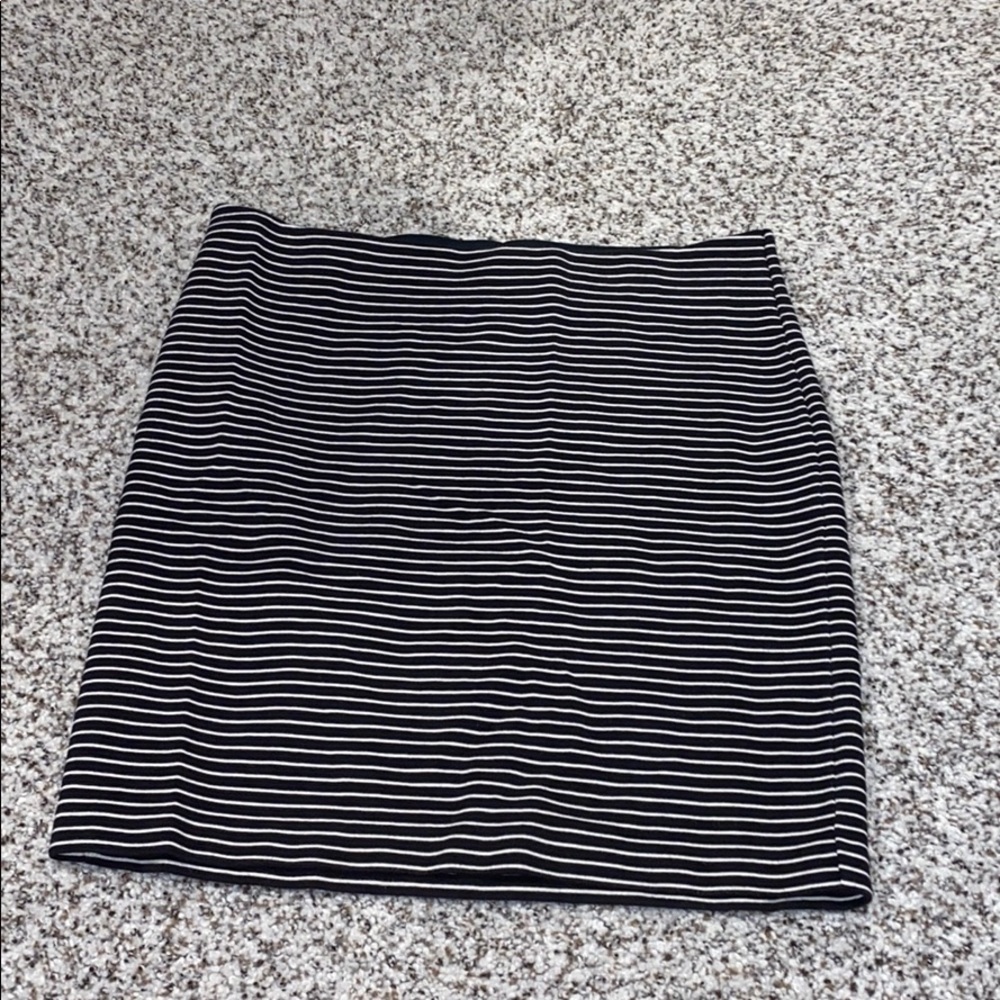 Loft pencil skirt